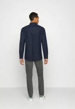 Only & Sons ONSARDO - Chemise - Dark Blue Denim 7 Only & Sons ONSARDO - Chemise - Dark Blue Denim -Only & Sons Soldes Boutique 05300e33f881429dae00e1744e861178