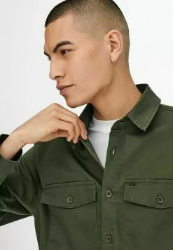 Only & Sons EINFARBIGES CARGO- - Chemise - Olive Night 12 Only & Sons EINFARBIGES CARGO- - Chemise - Olive Night -Only & Sons Soldes Boutique 19cc371b67914535b10f413af727bbf0