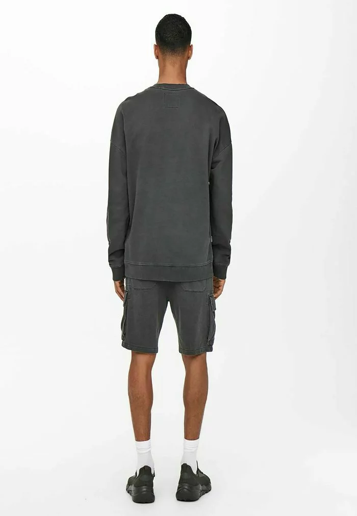 Only & Sons Sweatshirt - Black 2 Only & Sons Sweatshirt - Black – Image 2