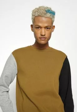 Only & Sons ONSORIK LIFE CREW NECK - Sweatshirt - Kangaroo 9 Only & Sons ONSORIK LIFE CREW NECK - Sweatshirt - Kangaroo -Only & Sons Soldes Boutique 3749f98657a0417ca705343f6095abdd