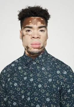 Only & Sons ONSXMAS MADO - Chemise - Dress Blues 11 Only & Sons ONSXMAS MADO - Chemise - Dress Blues -Only & Sons Soldes Boutique 3c79b2f49533434998bec70f15b1f143