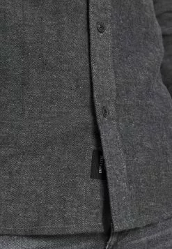 Only & Sons ONSBRAD HERRINGBONE SHIRT - Chemise - Medium Grey Melange 11 Only & Sons ONSBRAD HERRINGBONE SHIRT - Chemise - Medium Grey Melange -Only & Sons Soldes Boutique 52e337e36faf41b5a2438494a71c376f