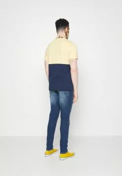Only & Sons ONSDRAPER - Jeans Fuselé - Blue Denim 7 Only & Sons ONSDRAPER - Jeans Fuselé - Blue Denim -Only & Sons Soldes Boutique 5afd84f24aca4997bd2f5b556352e368
