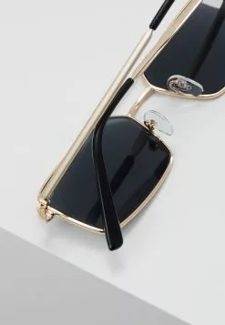 Only & Sons ONSSUNGLASSES BOX UNISEX - Lunettes De Soleil - Shiny Gold-coloured/black 9 Only & Sons ONSSUNGLASSES BOX UNISEX - Lunettes De Soleil - Shiny Gold-coloured/black -Only & Sons Soldes Boutique 70f18a19ab2340788c1f77f0442d1a19