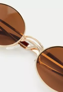 Only & Sons ONSSUNGLASSES UNISEX - Lunettes De Soleil - Dark Brown/gold Combo 7 Only & Sons ONSSUNGLASSES UNISEX - Lunettes De Soleil - Dark Brown/gold Combo -Only & Sons Soldes Boutique 74d269230c444b6d97a358c77321e355