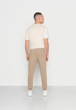 Only & Sons ONSCERES LIFE - Pantalon De Survêtement - Chinchilla 7 Only & Sons ONSCERES LIFE - Pantalon De Survêtement - Chinchilla -Only & Sons Soldes Boutique 76fc406a143b478e8a9581b3b7b5ea5d