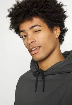 Only & Sons ONSRON LIFE - Sweat à Capuche - Black -Only & Sons Soldes Boutique 795448dee7dc41a192fc84fff609ff38