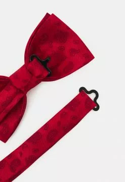 Only & Sons ONSTAJ PATTERN BOWTIE SET - Mouchoir De Poche - Pompeian Red 10 Only & Sons ONSTAJ PATTERN BOWTIE SET - Mouchoir De Poche - Pompeian Red -Only & Sons Soldes Boutique 7a4c736d971049b8ac6870c71f581930
