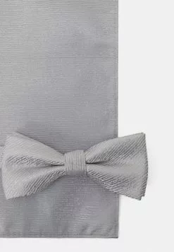 Only & Sons ONSTOBIAS PATTERN BOWTIE SET - Noeud Papillon - Quiet Grey 13 Only & Sons ONSTOBIAS PATTERN BOWTIE SET - Noeud Papillon - Quiet Grey -Only & Sons Soldes Boutique 9482063c89604e9d82df473a97549931