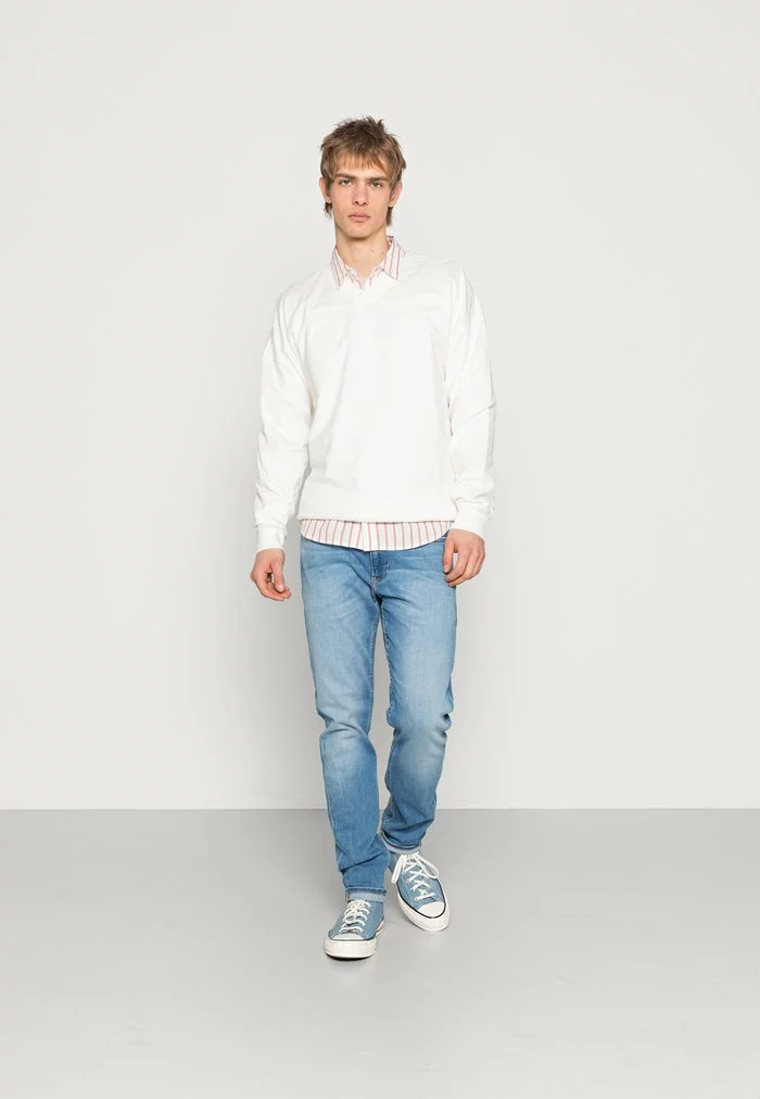 Only & Sons ONSCLAYTON V NECK - Sweatshirt - Star White 2 Only & Sons ONSCLAYTON V NECK - Sweatshirt - Star White – Image 2