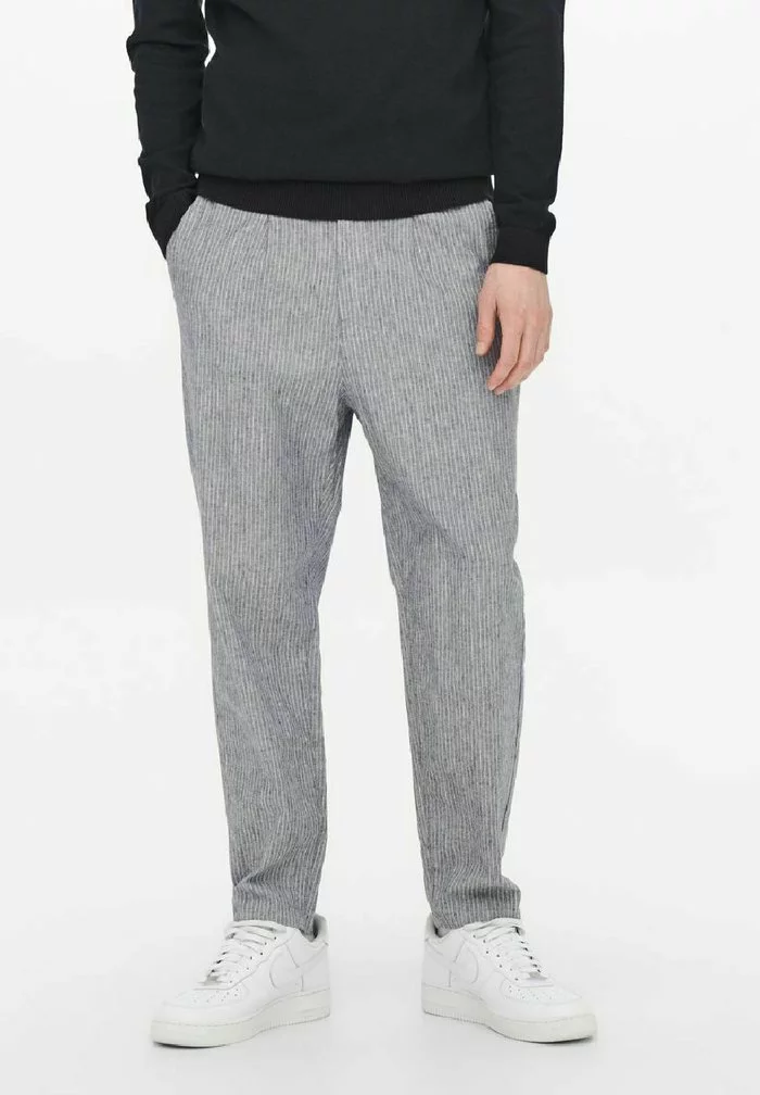 Only & Sons Chino - Dark Navy 1 Only & Sons Chino - Dark Navy