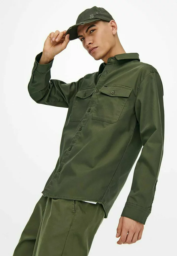 Only & Sons EINFARBIGES CARGO- - Chemise - Olive Night 6 Only & Sons EINFARBIGES CARGO- - Chemise - Olive Night – Image 6
