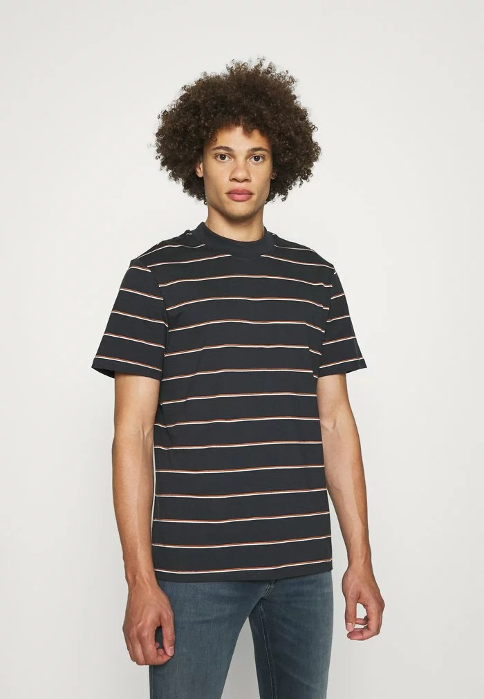 Only & Sons ONSALAN LIFE MOCK NECK TEE - T-shirt Imprimé - Dark Navy 1 Only & Sons ONSALAN LIFE MOCK NECK TEE - T-shirt Imprimé - Dark Navy