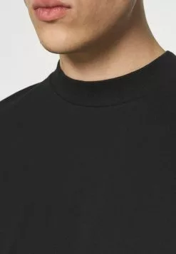 Only & Sons ONSVILMOS LIFE REG MOCK NECK TEE - T-shirt à Manches Longues - Black -Only & Sons Soldes Boutique c0e47ba765d747acb162359b56f4be82