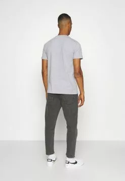 Only & Sons ONSAVI BEAM LIFE CROP - Jean Boyfriend - Black Denim 7 Only & Sons ONSAVI BEAM LIFE CROP - Jean Boyfriend - Black Denim -Only & Sons Soldes Boutique c67a85c8e3014b328f9be8215f8d84a0