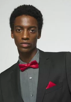 Only & Sons ONSTAJ PATTERN BOWTIE SET - Mouchoir De Poche - Pompeian Red