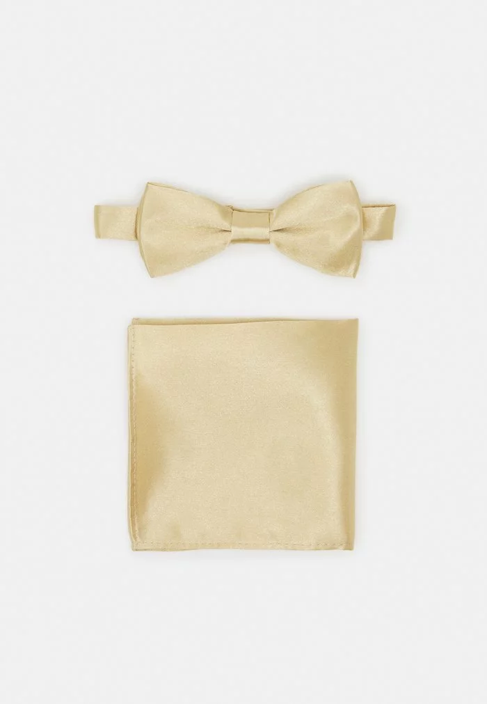 Only & Sons ONSTRENT BOW TIE BOX HANKERCHIEF SET - Mouchoir De Poche - Golden Spice 2 Only & Sons ONSTRENT BOW TIE BOX HANKERCHIEF SET - Mouchoir De Poche - Golden Spice – Image 2
