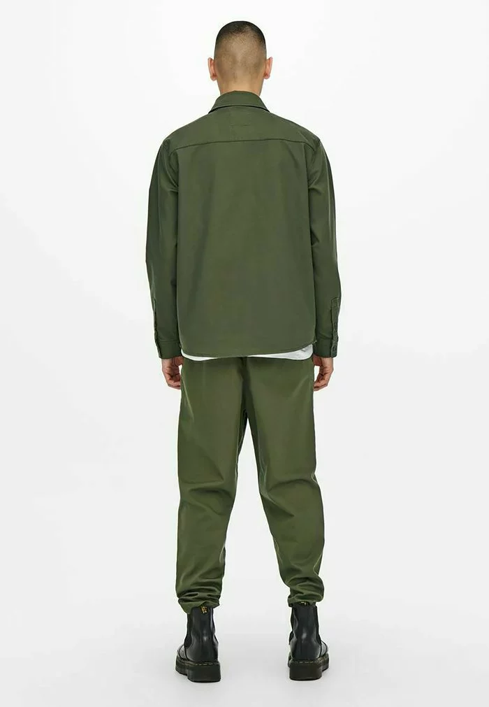 Only & Sons EINFARBIGES CARGO- - Chemise - Olive Night 3 Only & Sons EINFARBIGES CARGO- - Chemise - Olive Night – Image 3