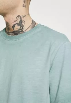 Only & Sons ONSMILLENIUM LIFE WASHED - T-shirt Basique - Silver Blue -Only & Sons Soldes Boutique f7ffb94f205449fb9a265636ed7e93e3