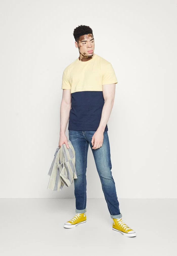 Only & Sons ONSDRAPER - Jeans Fuselé - Blue Denim 2 Only & Sons ONSDRAPER - Jeans Fuselé - Blue Denim – Image 2